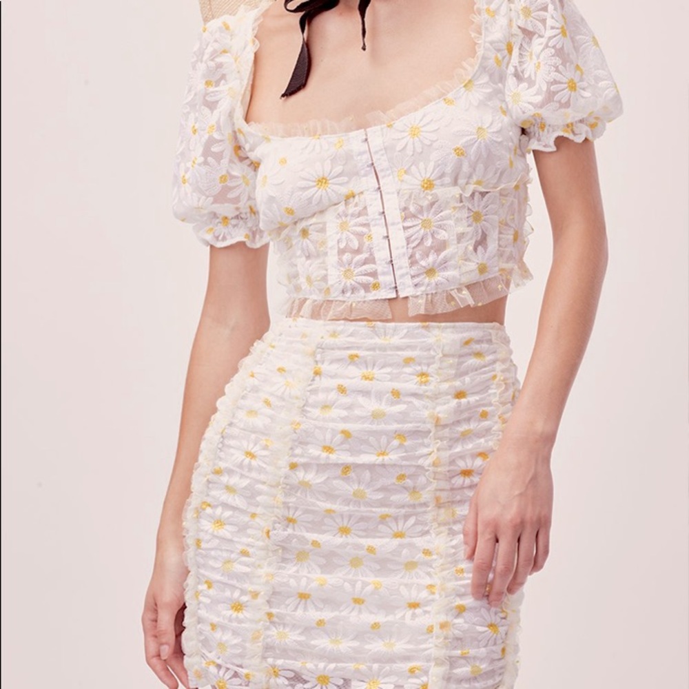 For Love and Lemons Brûlée Daisy Set